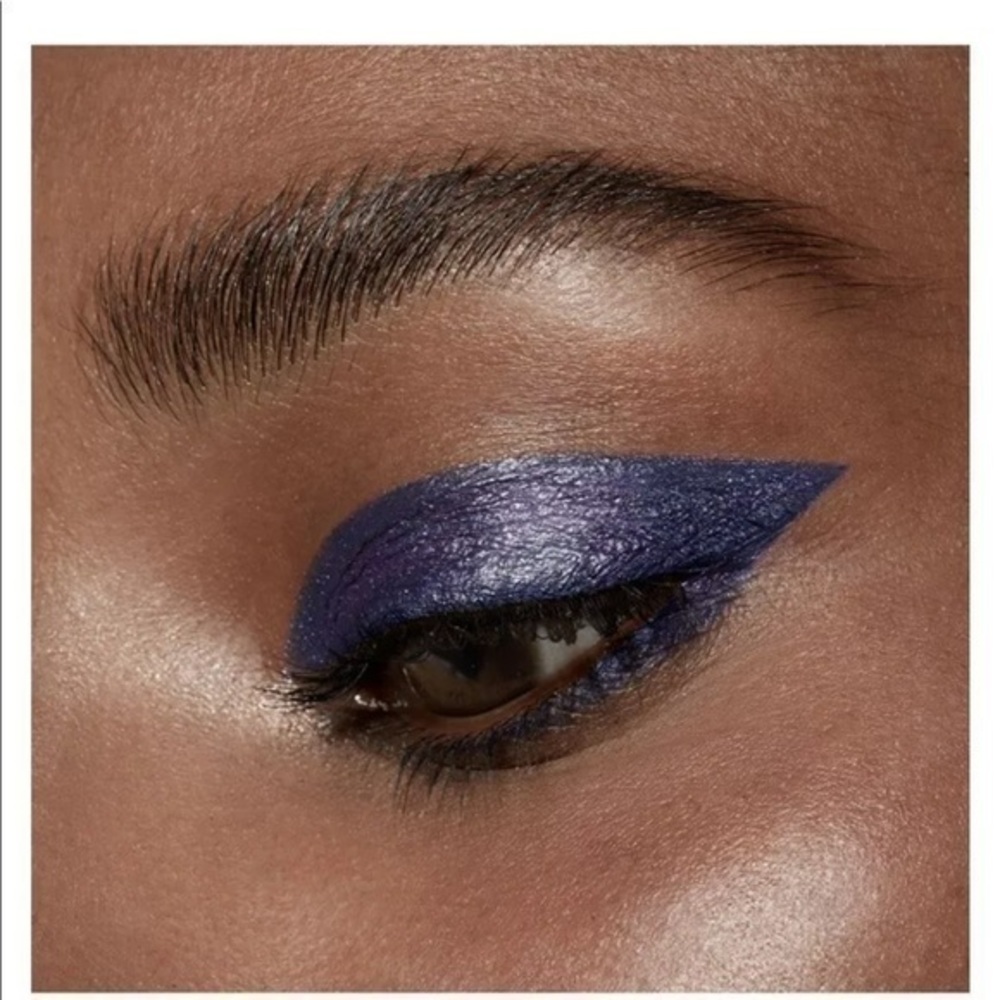Stila Shimmer Glow Liquid Eyeshadow-Vivid Sapphire - Picture 4 of 6
